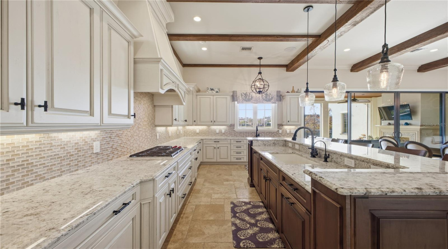 GOLDEN OAK, Florida 32836, 5 Bedrooms Bedrooms, ,5 BathroomsBathrooms,Residential,For Sale,CARTHAY,0,MFRO6373084