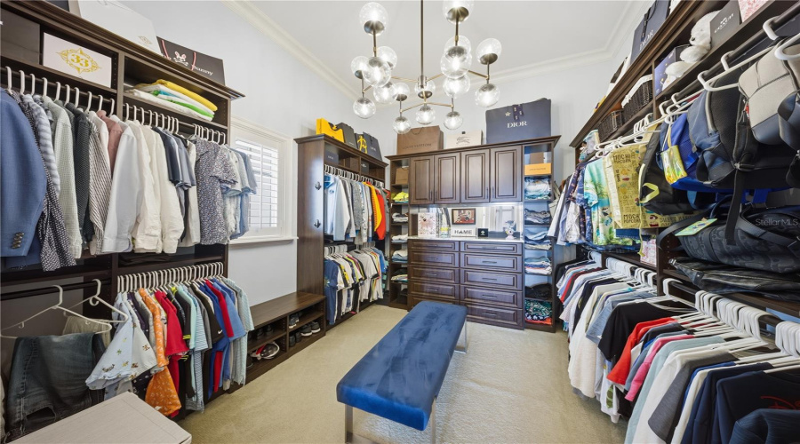 GOLDEN OAK, Florida 32836, 5 Bedrooms Bedrooms, ,5 BathroomsBathrooms,Residential,For Sale,CARTHAY,0,MFRO6373084