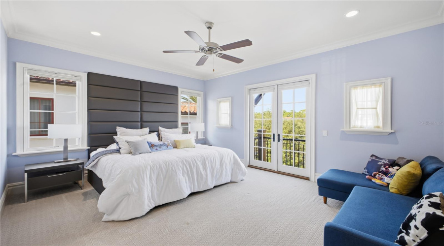 GOLDEN OAK, Florida 32836, 5 Bedrooms Bedrooms, ,5 BathroomsBathrooms,Residential,For Sale,CARTHAY,0,MFRO6373084