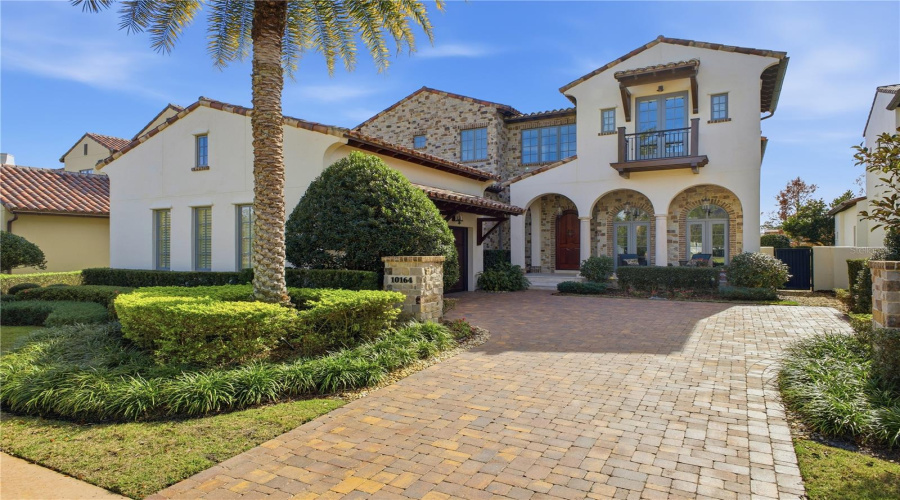 GOLDEN OAK, Florida 32836, 5 Bedrooms Bedrooms, ,5 BathroomsBathrooms,Residential,For Sale,CARTHAY,0,MFRO6373084