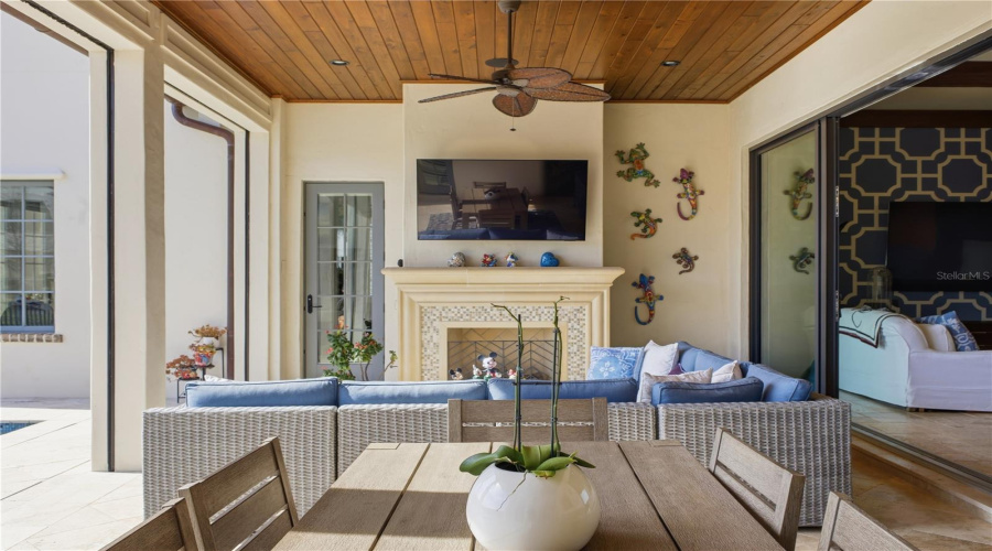 GOLDEN OAK, Florida 32836, 5 Bedrooms Bedrooms, ,5 BathroomsBathrooms,Residential,For Sale,CARTHAY,0,MFRO6373084