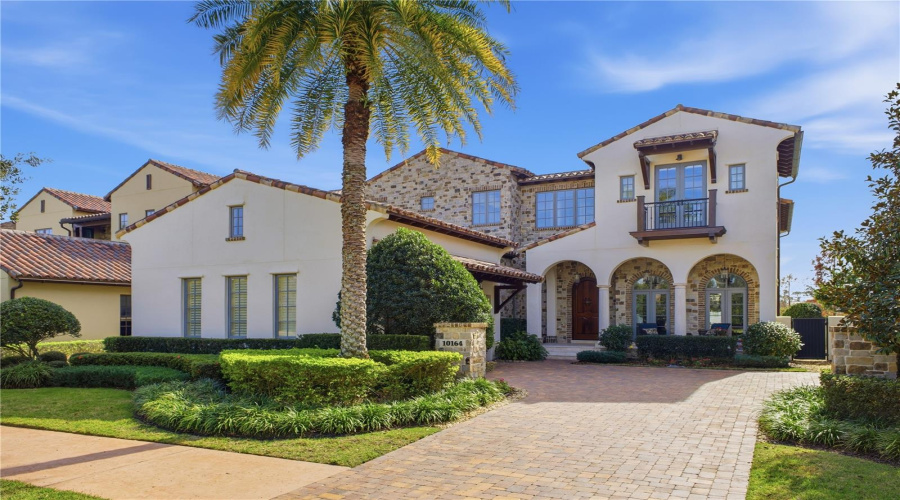 GOLDEN OAK, Florida 32836, 5 Bedrooms Bedrooms, ,5 BathroomsBathrooms,Residential,For Sale,CARTHAY,0,MFRO6373084