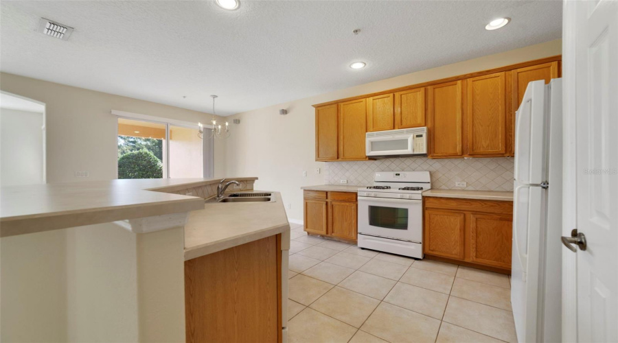 KISSIMMEE, Florida 34747, 3 Bedrooms Bedrooms, ,2 BathroomsBathrooms,Residential,For Sale,ASSEMBLY,0,MFRS5139011