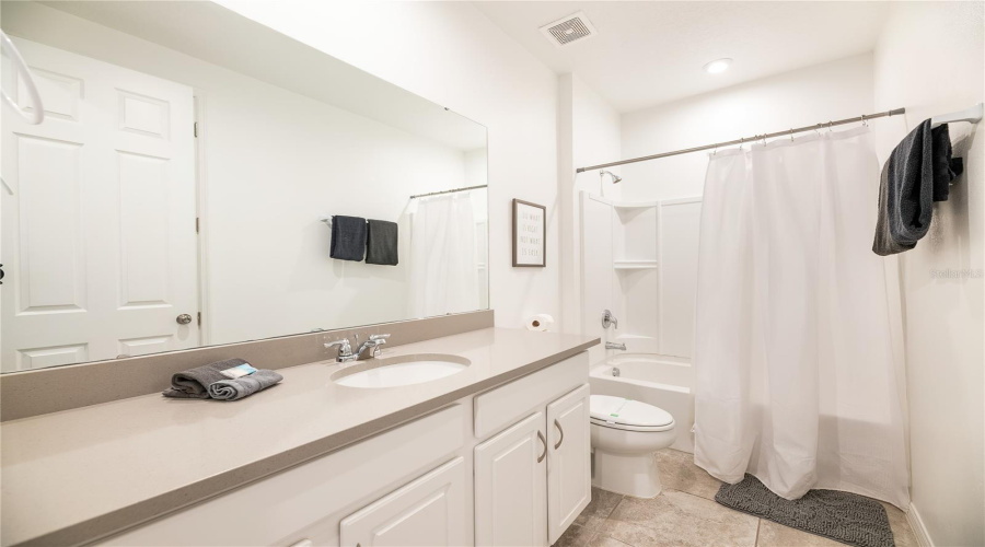 KISSIMMEE, Florida 34747, 9 Bedrooms Bedrooms, ,6 BathroomsBathrooms,Residential,For Sale,CAROLINE BAY,0,MFRS5141230