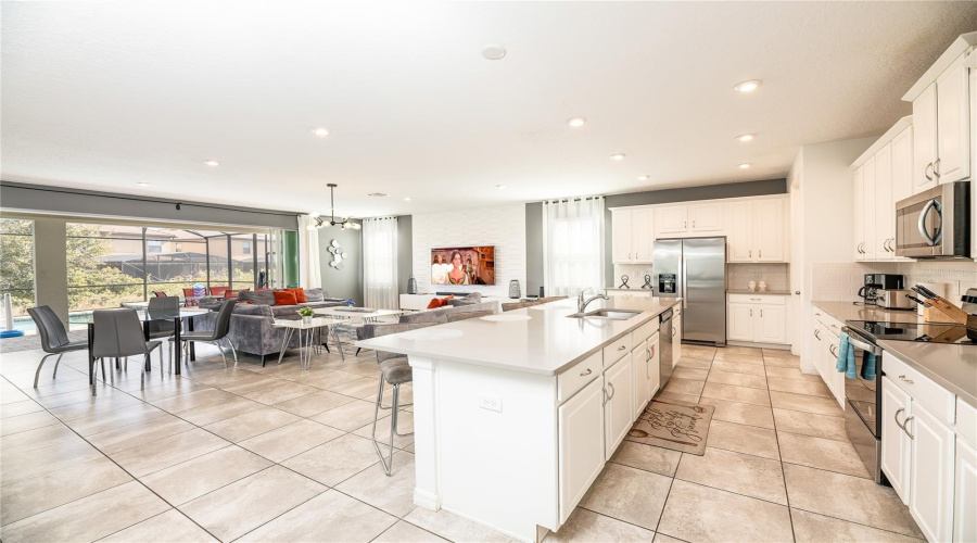 KISSIMMEE, Florida 34747, 9 Bedrooms Bedrooms, ,6 BathroomsBathrooms,Residential,For Sale,CAROLINE BAY,0,MFRS5141230