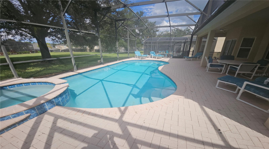 KISSIMMEE, Florida 34747, 6 Bedrooms Bedrooms, ,4 BathroomsBathrooms,Residential,For Sale,DINVILLE,0,MFRO6373177