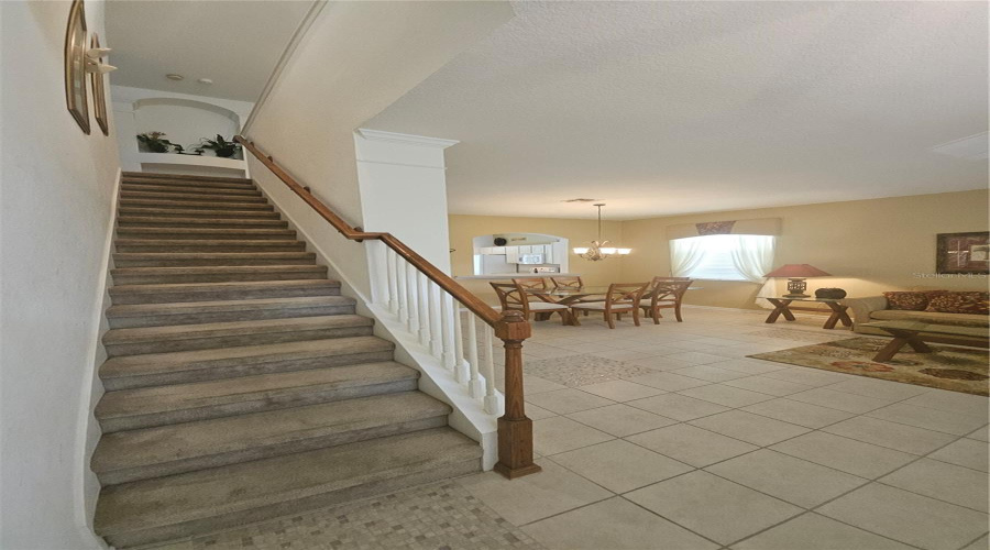 KISSIMMEE, Florida 34747, 6 Bedrooms Bedrooms, ,4 BathroomsBathrooms,Residential,For Sale,DINVILLE,0,MFRO6373177