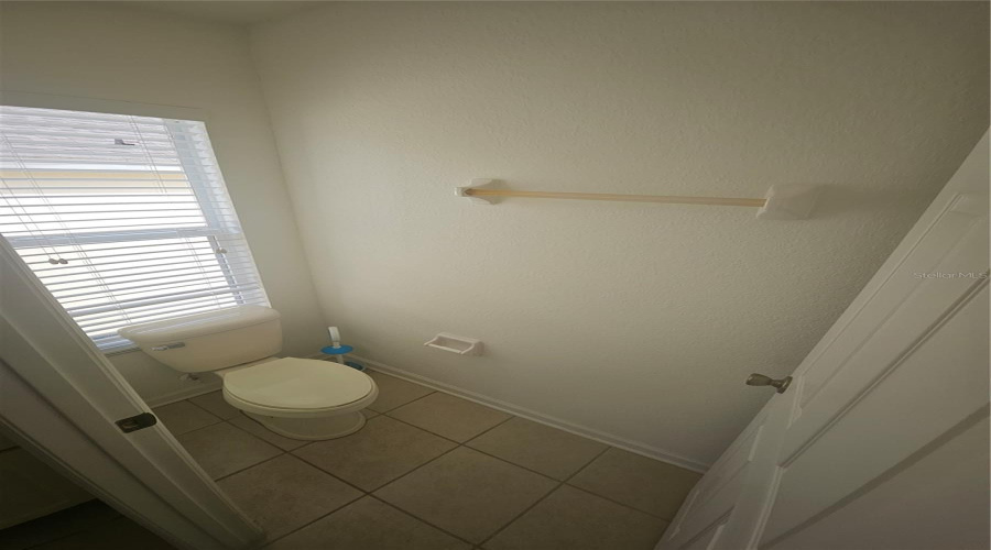 KISSIMMEE, Florida 34747, 6 Bedrooms Bedrooms, ,4 BathroomsBathrooms,Residential,For Sale,DINVILLE,0,MFRO6373177