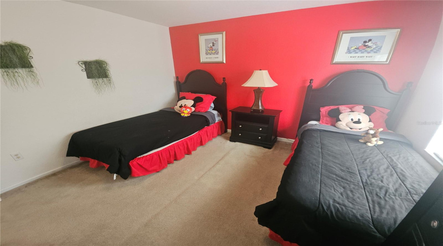 KISSIMMEE, Florida 34747, 6 Bedrooms Bedrooms, ,4 BathroomsBathrooms,Residential,For Sale,DINVILLE,0,MFRO6373177