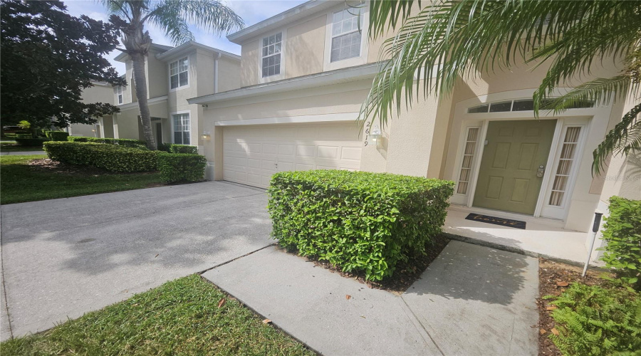KISSIMMEE, Florida 34747, 6 Bedrooms Bedrooms, ,4 BathroomsBathrooms,Residential,For Sale,DINVILLE,0,MFRO6373177