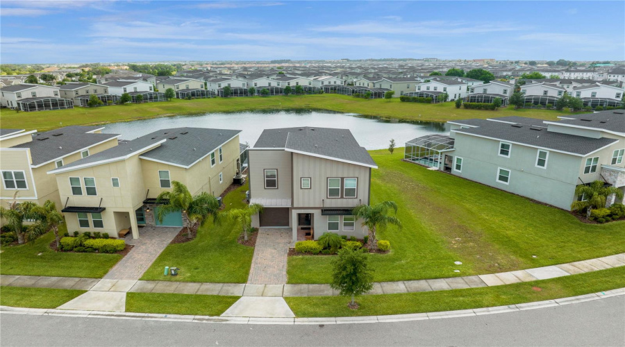 DAVENPORT, Florida 33896, 6 Bedrooms Bedrooms, ,5 BathroomsBathrooms,Residential,For Sale,CABOT CLIFFS,0,MFRO6373425