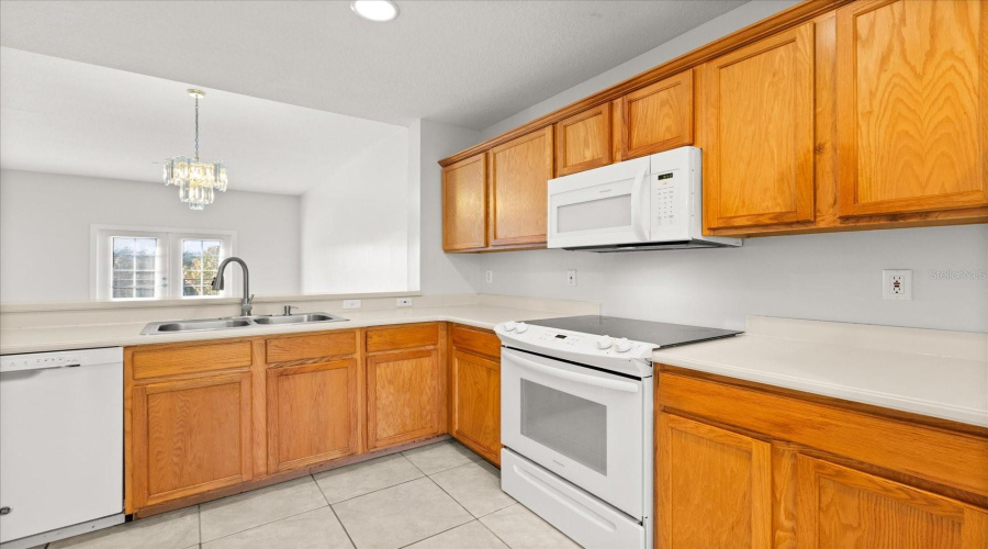 CELEBRATION, Florida 34747, 2 Bedrooms Bedrooms, ,2 BathroomsBathrooms,Residential,For Sale,WATERSIDE LN,0,MFRO6371125