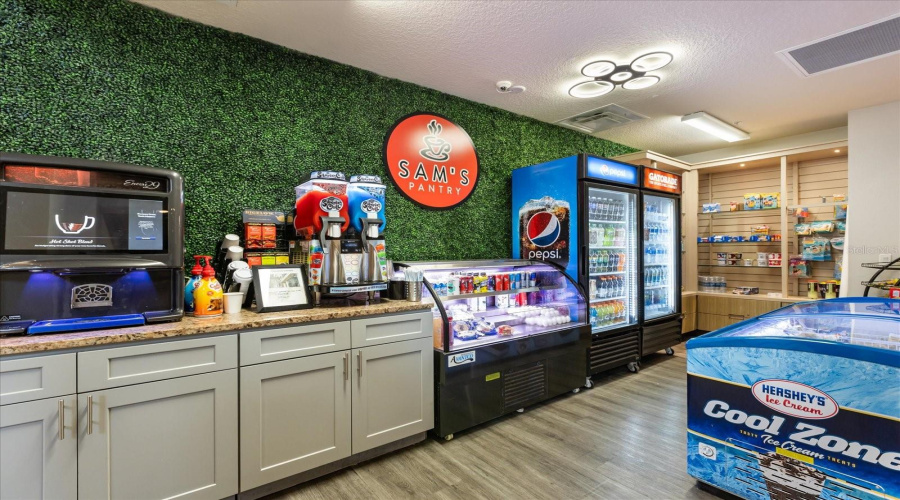 KISSIMMEE, Florida 34746, 2 Bedrooms Bedrooms, ,2 BathroomsBathrooms,Residential,For Sale,CORVETTE,0,MFRO6372454