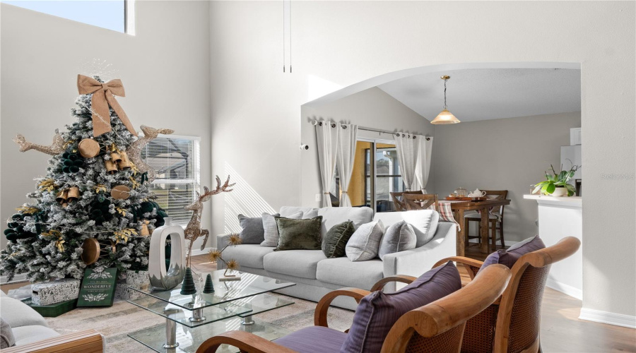 DAVENPORT, Florida 33897, 5 Bedrooms Bedrooms, ,3 BathroomsBathrooms,Residential,For Sale,LANGHAM,0,MFRO6372795