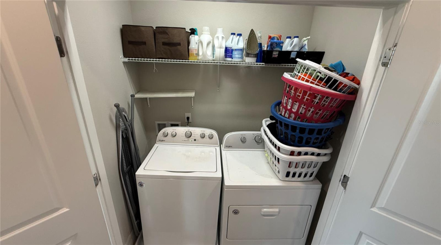 ORLANDO, Florida 32836, 4 Bedrooms Bedrooms, ,3 BathroomsBathrooms,Residential,For Sale,SWEET STAR,0,MFRO6373281