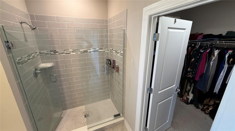 ORLANDO, Florida 32836, 4 Bedrooms Bedrooms, ,3 BathroomsBathrooms,Residential,For Sale,SWEET STAR,0,MFRO6373281