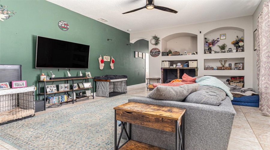 DAVENPORT, Florida 33897, 4 Bedrooms Bedrooms, ,4 BathroomsBathrooms,Residential,For Sale,COVENTRY,0,MFRO6373370