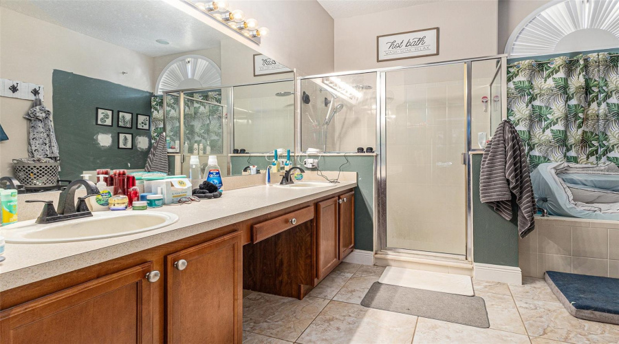 DAVENPORT, Florida 33897, 4 Bedrooms Bedrooms, ,4 BathroomsBathrooms,Residential,For Sale,COVENTRY,0,MFRO6373370