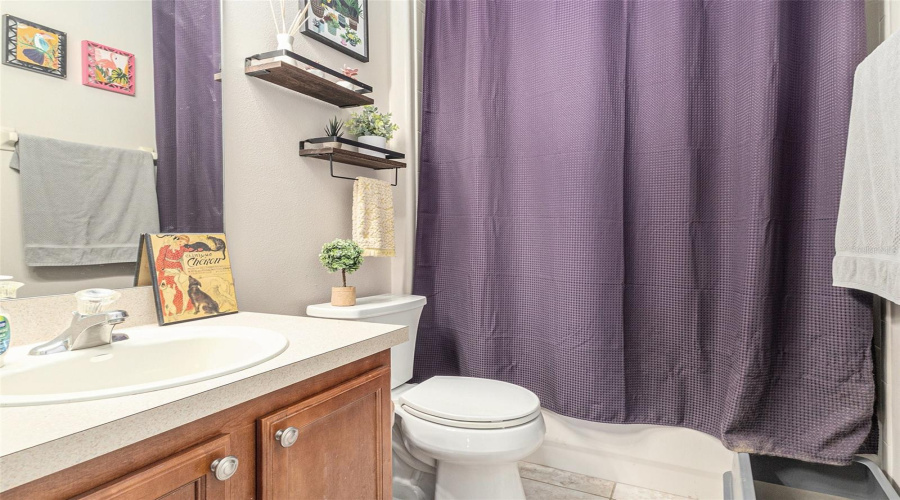 DAVENPORT, Florida 33897, 4 Bedrooms Bedrooms, ,4 BathroomsBathrooms,Residential,For Sale,COVENTRY,0,MFRO6373370