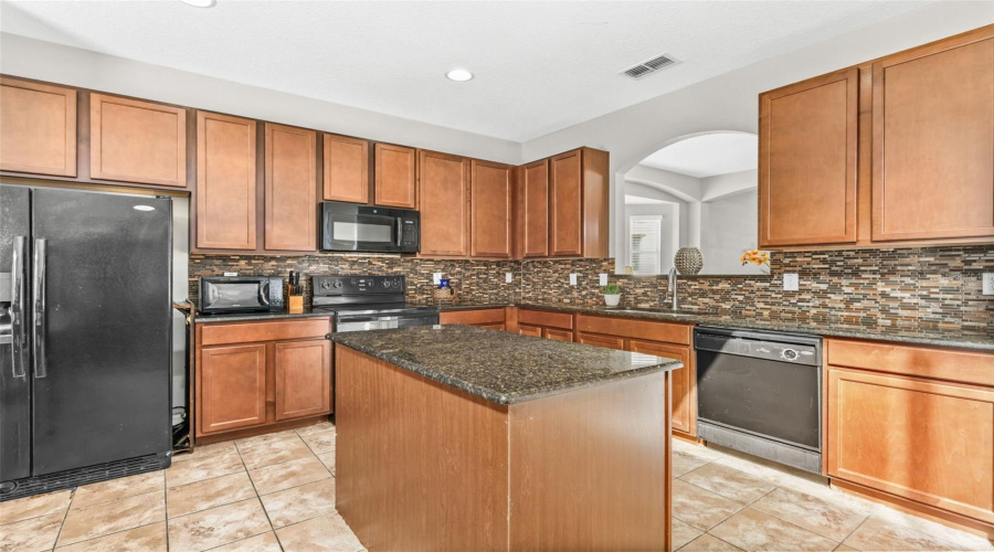 DAVENPORT, Florida 33837, 5 Bedrooms Bedrooms, ,4 BathroomsBathrooms,Residential,For Sale,ORANGE COSMOS,0,MFRL4958410