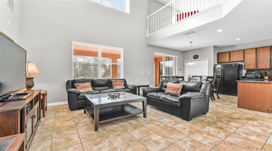 DAVENPORT, Florida 33837, 5 Bedrooms Bedrooms, ,4 BathroomsBathrooms,Residential,For Sale,ORANGE COSMOS,0,MFRL4958410