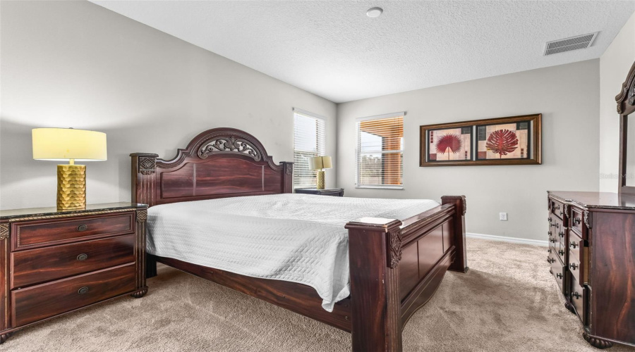 DAVENPORT, Florida 33837, 5 Bedrooms Bedrooms, ,4 BathroomsBathrooms,Residential,For Sale,ORANGE COSMOS,0,MFRL4958410