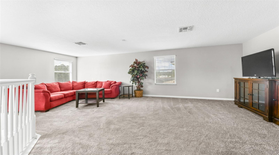 DAVENPORT, Florida 33837, 5 Bedrooms Bedrooms, ,4 BathroomsBathrooms,Residential,For Sale,ORANGE COSMOS,0,MFRL4958410