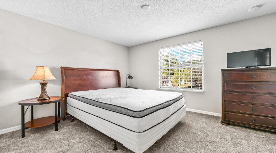 DAVENPORT, Florida 33837, 5 Bedrooms Bedrooms, ,4 BathroomsBathrooms,Residential,For Sale,ORANGE COSMOS,0,MFRL4958410