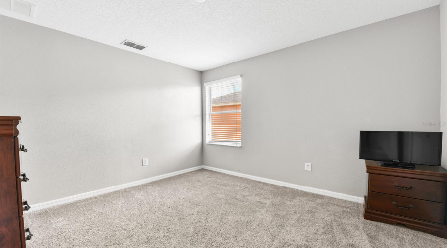 DAVENPORT, Florida 33837, 5 Bedrooms Bedrooms, ,4 BathroomsBathrooms,Residential,For Sale,ORANGE COSMOS,0,MFRL4958410