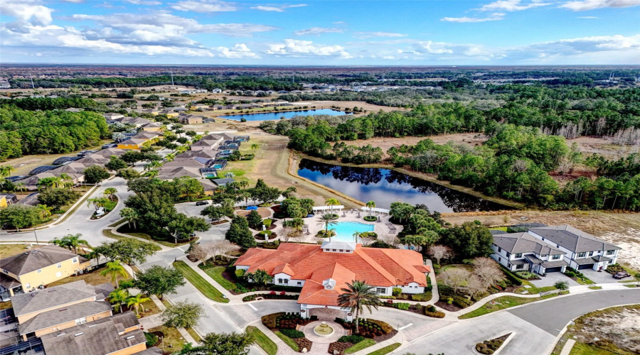 DAVENPORT, Florida 33837, 5 Bedrooms Bedrooms, ,4 BathroomsBathrooms,Residential,For Sale,ORANGE COSMOS,0,MFRL4958410