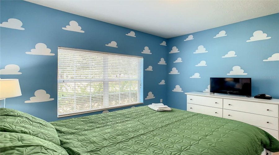 KISSIMMEE, Florida 34746, 5 Bedrooms Bedrooms, ,4 BathroomsBathrooms,Residential,For Sale,CLOCK TOWER,0,MFRO6372914