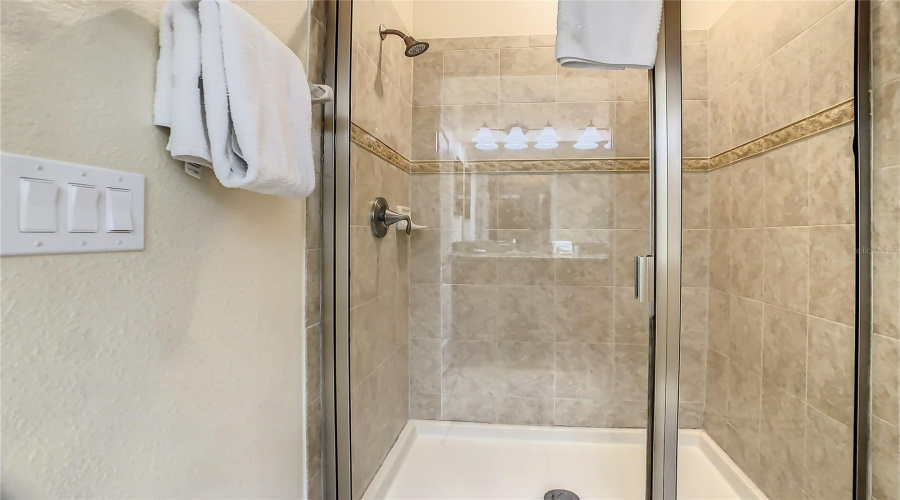 KISSIMMEE, Florida 34746, 5 Bedrooms Bedrooms, ,4 BathroomsBathrooms,Residential,For Sale,CLOCK TOWER,0,MFRO6372914