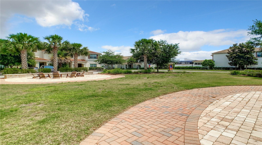 KISSIMMEE, Florida 34746, 5 Bedrooms Bedrooms, ,4 BathroomsBathrooms,Residential,For Sale,CLOCK TOWER,0,MFRO6372914