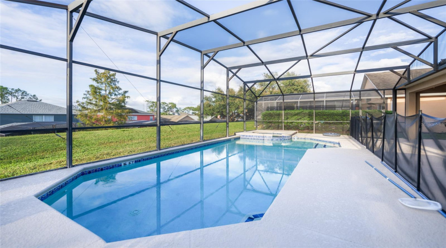 Screened Pool