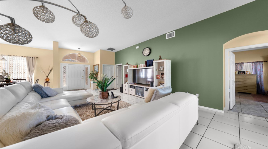 KISSIMMEE, Florida 34746, 4 Bedrooms Bedrooms, ,2 BathroomsBathrooms,Residential,For Sale,BIEL,0,MFRS5141675