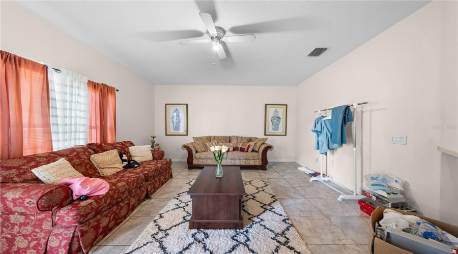 KISSIMMEE, Florida 34746, 4 Bedrooms Bedrooms, ,2 BathroomsBathrooms,Residential,For Sale,BIEL,0,MFRS5141675