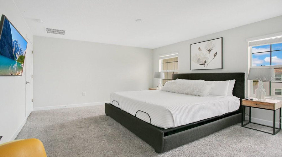 DAVENPORT, Florida 33896, 4 Bedrooms Bedrooms, ,3 BathroomsBathrooms,Residential,For Sale,PLUNKER,0,MFRO6373526