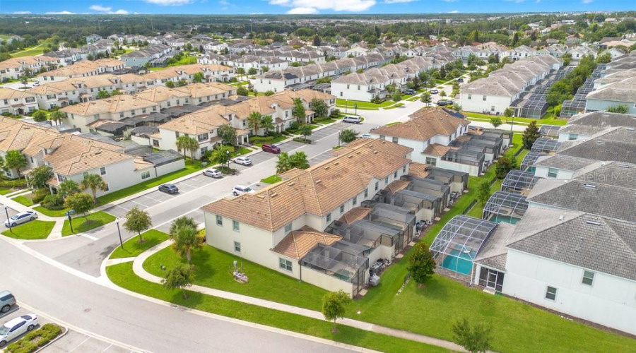 DAVENPORT, Florida 33896, 4 Bedrooms Bedrooms, ,3 BathroomsBathrooms,Residential,For Sale,PLUNKER,0,MFRO6373526