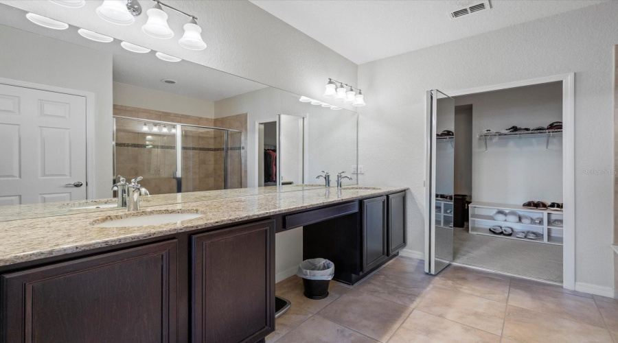 DAVENPORT, Florida 33896, 2 Bedrooms Bedrooms, ,2 BathroomsBathrooms,Residential,For Sale,BELLA TIERRA,0,MFRO6371957