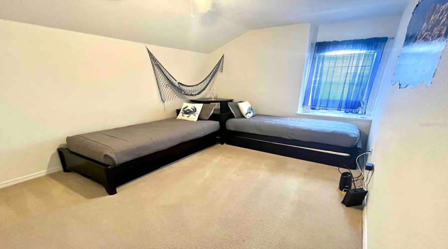 DAVENPORT, Florida 33837, 5 Bedrooms Bedrooms, ,3 BathroomsBathrooms,Residential,For Sale,CADIZ,0,MFRO6352889