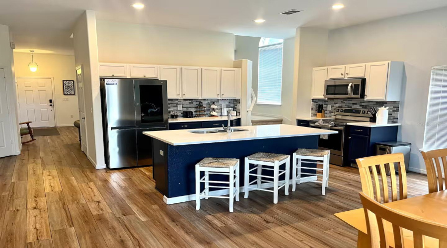 DAVENPORT, Florida 33837, 5 Bedrooms Bedrooms, ,3 BathroomsBathrooms,Residential,For Sale,CADIZ,0,MFRO6352889