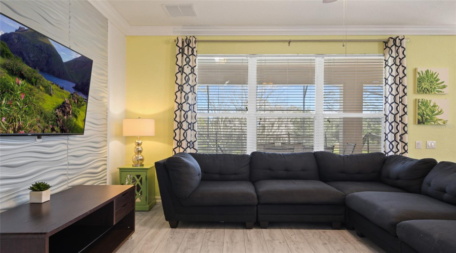 KISSIMMEE, Florida 34747, 6 Bedrooms Bedrooms, ,4 BathroomsBathrooms,Residential,For Sale,BASNETT,0,MFRO6373708