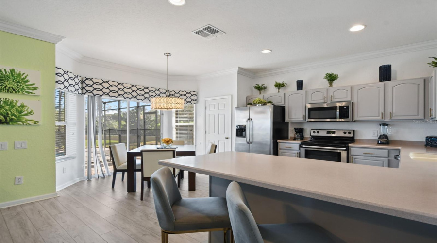 KISSIMMEE, Florida 34747, 6 Bedrooms Bedrooms, ,4 BathroomsBathrooms,Residential,For Sale,BASNETT,0,MFRO6373708