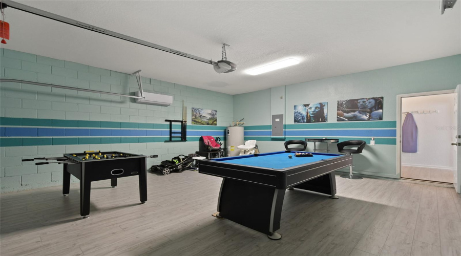 KISSIMMEE, Florida 34747, 6 Bedrooms Bedrooms, ,4 BathroomsBathrooms,Residential,For Sale,BASNETT,0,MFRO6373708