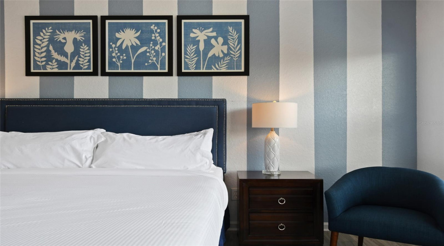 KISSIMMEE, Florida 34747, 6 Bedrooms Bedrooms, ,4 BathroomsBathrooms,Residential,For Sale,BASNETT,0,MFRO6373708