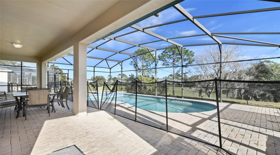 KISSIMMEE, Florida 34747, 6 Bedrooms Bedrooms, ,4 BathroomsBathrooms,Residential,For Sale,BASNETT,0,MFRO6373708