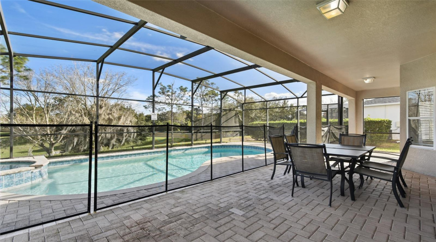 KISSIMMEE, Florida 34747, 6 Bedrooms Bedrooms, ,4 BathroomsBathrooms,Residential,For Sale,BASNETT,0,MFRO6373708