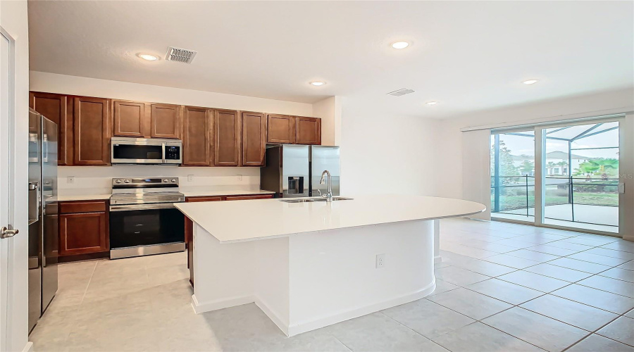 KISSIMMEE, Florida 34746, 8 Bedrooms Bedrooms, ,5 BathroomsBathrooms,Residential,For Sale,MARCELLO,0,MFRO6279744