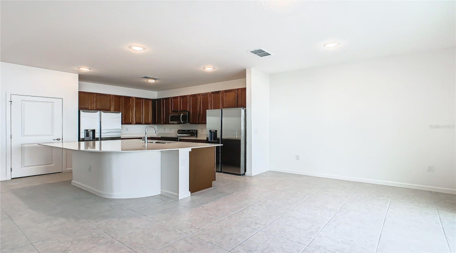 KISSIMMEE, Florida 34746, 8 Bedrooms Bedrooms, ,5 BathroomsBathrooms,Residential,For Sale,MARCELLO,0,MFRO6279744