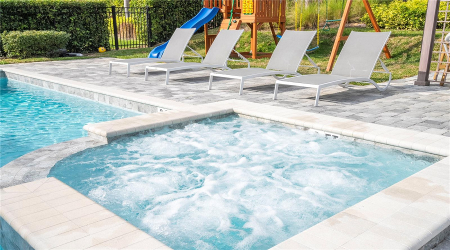 KISSIMMEE, Florida 34747, 8 Bedrooms Bedrooms, ,6 BathroomsBathrooms,Residential,For Sale,WESTLAND,0,MFRO6373031